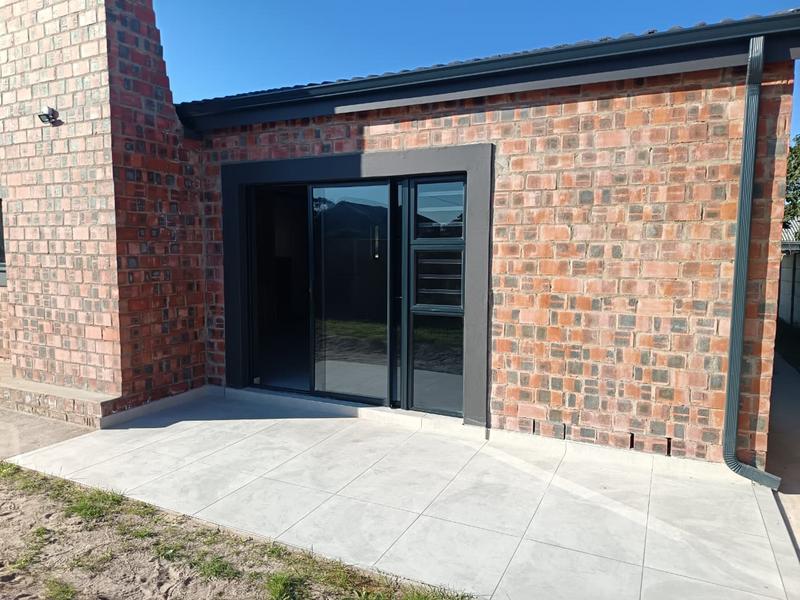 2 Bedroom Property for Sale in Albertinia Western Cape